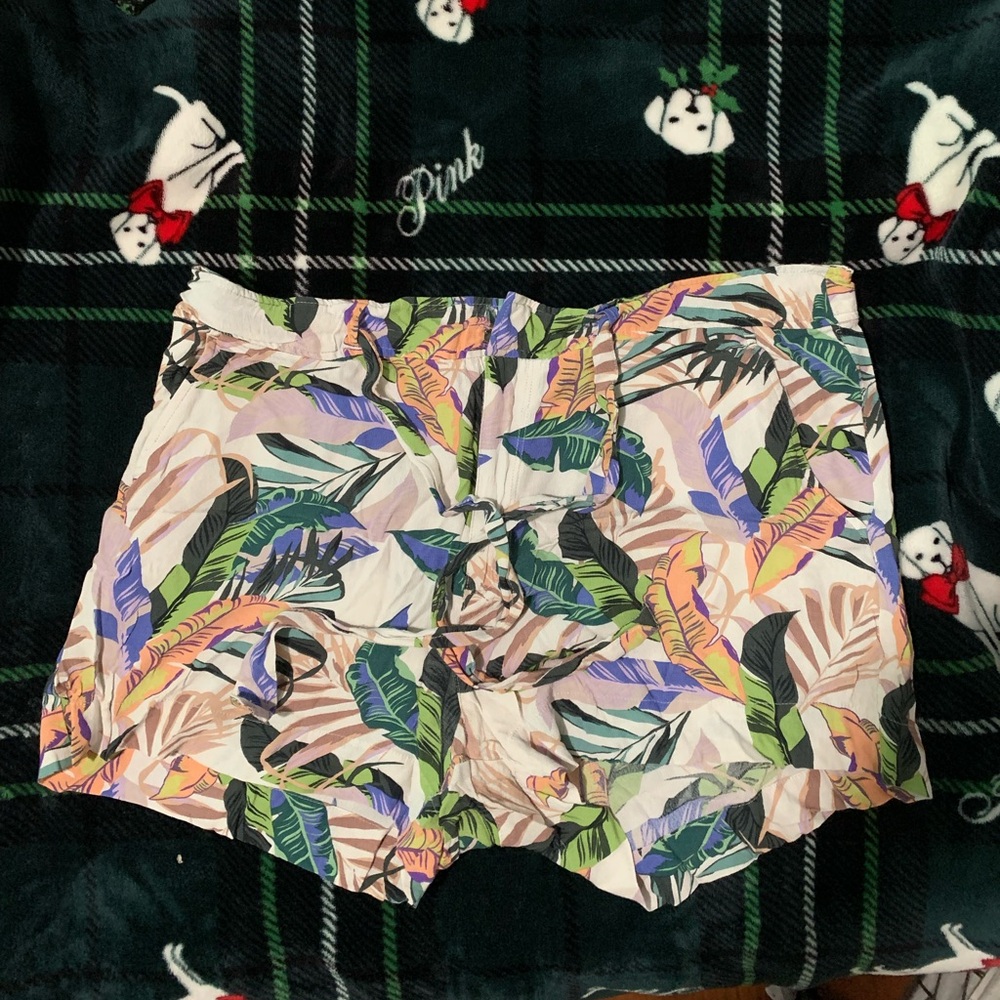 Tropical Print Women's Shorts used
